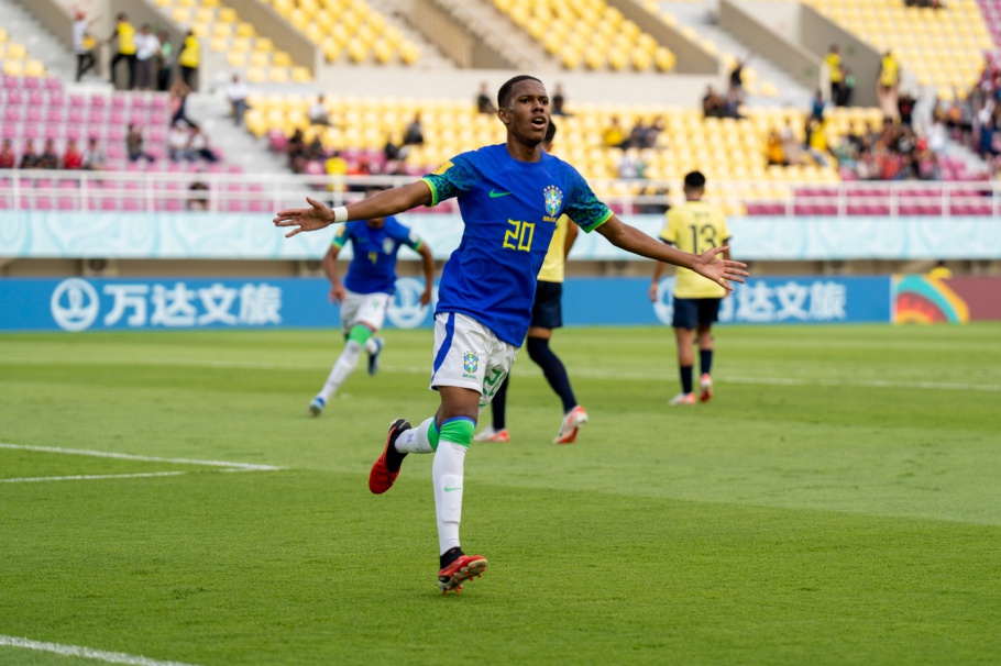 Com gol de Kauã Elias e assistência de Esquerdinha, Brasil bate